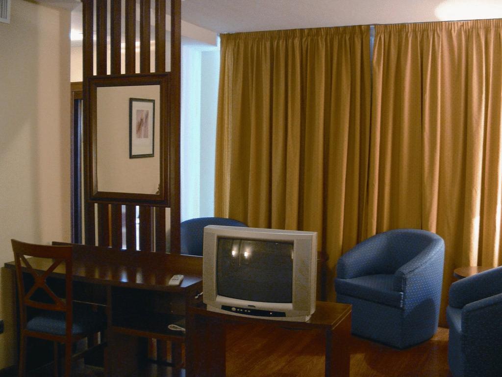 Hotel Hg Gaona Peligros Pokój zdjęcie
